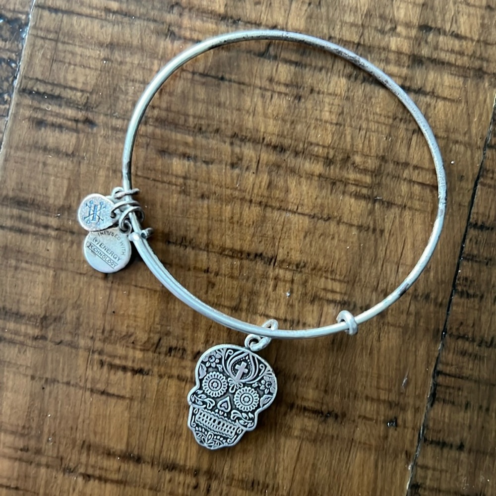 Alex and Ani Calavera bracelet sugar skull bracelet… no box, some tarnish.